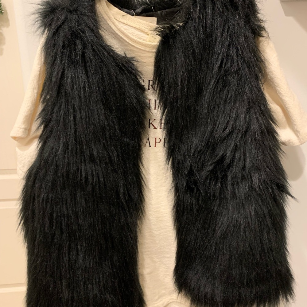 Girls Zara Tshirt and Vest combo